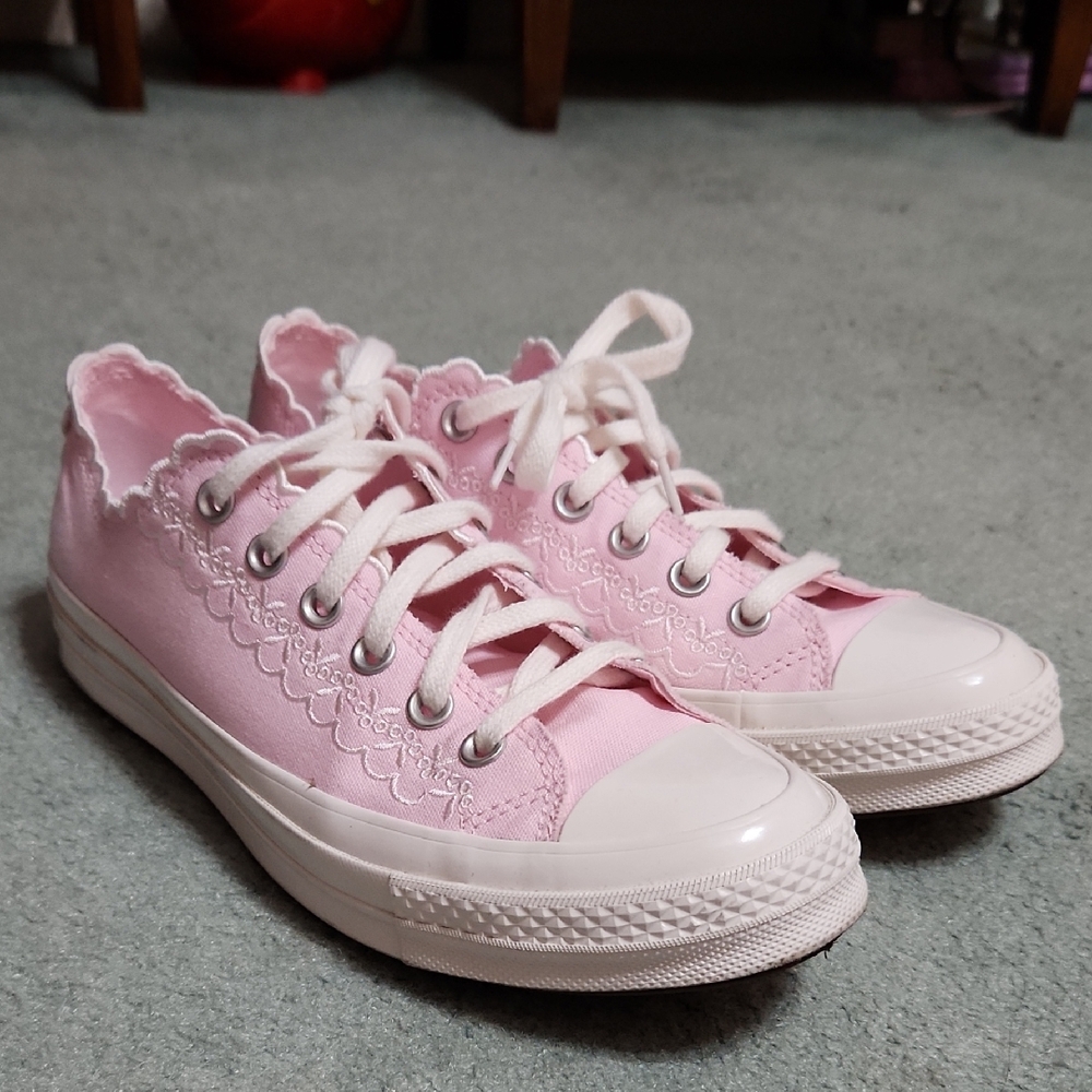 Pink Floral Embroidered Converse Sz 9